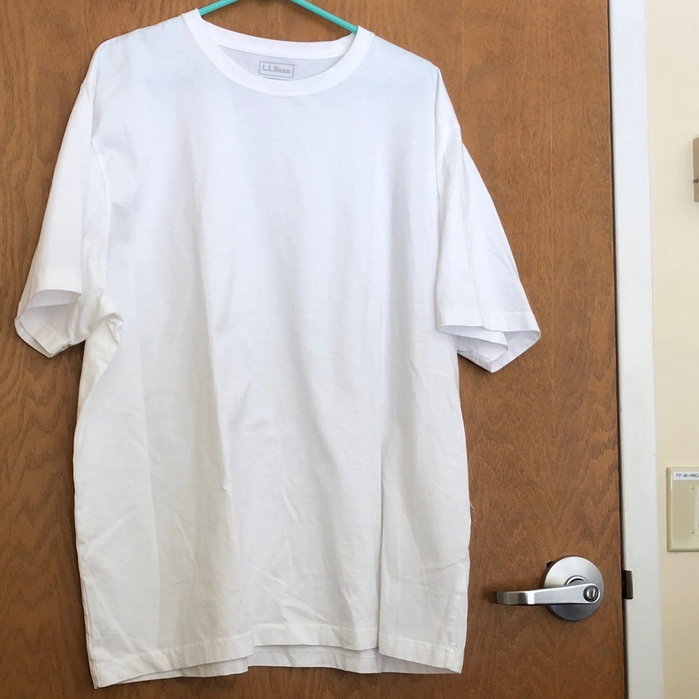 L.L. Bean Men's Crisp White Short Sleeve Tee